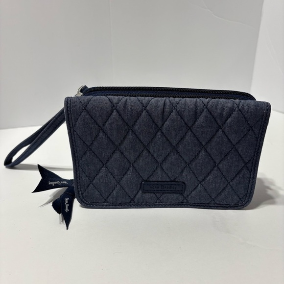 Vera Bradley Handbags - Vera Bradley Gray Quilted Wristlet Clutch